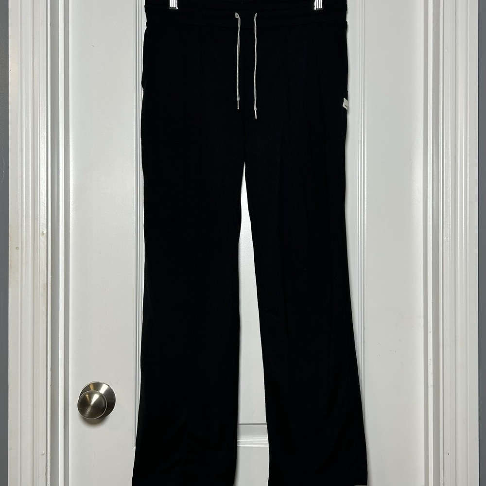 Vuori Black Heather DreamKnit Halo Essential Wide Leg Mid Rise Relaxed Fit Pants